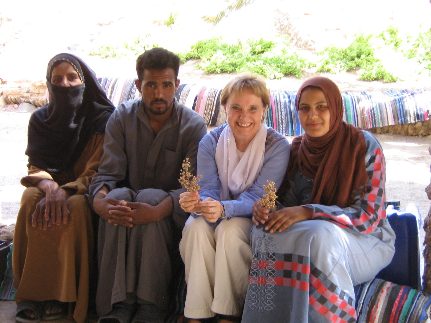 blog-dr-browning-with-bedouin-in-the-sinai-desert